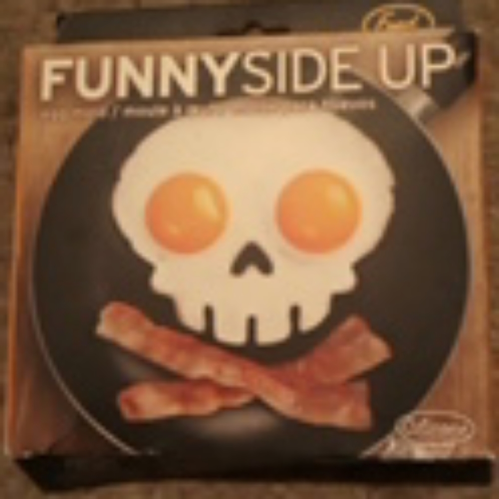 Skull egg mold
